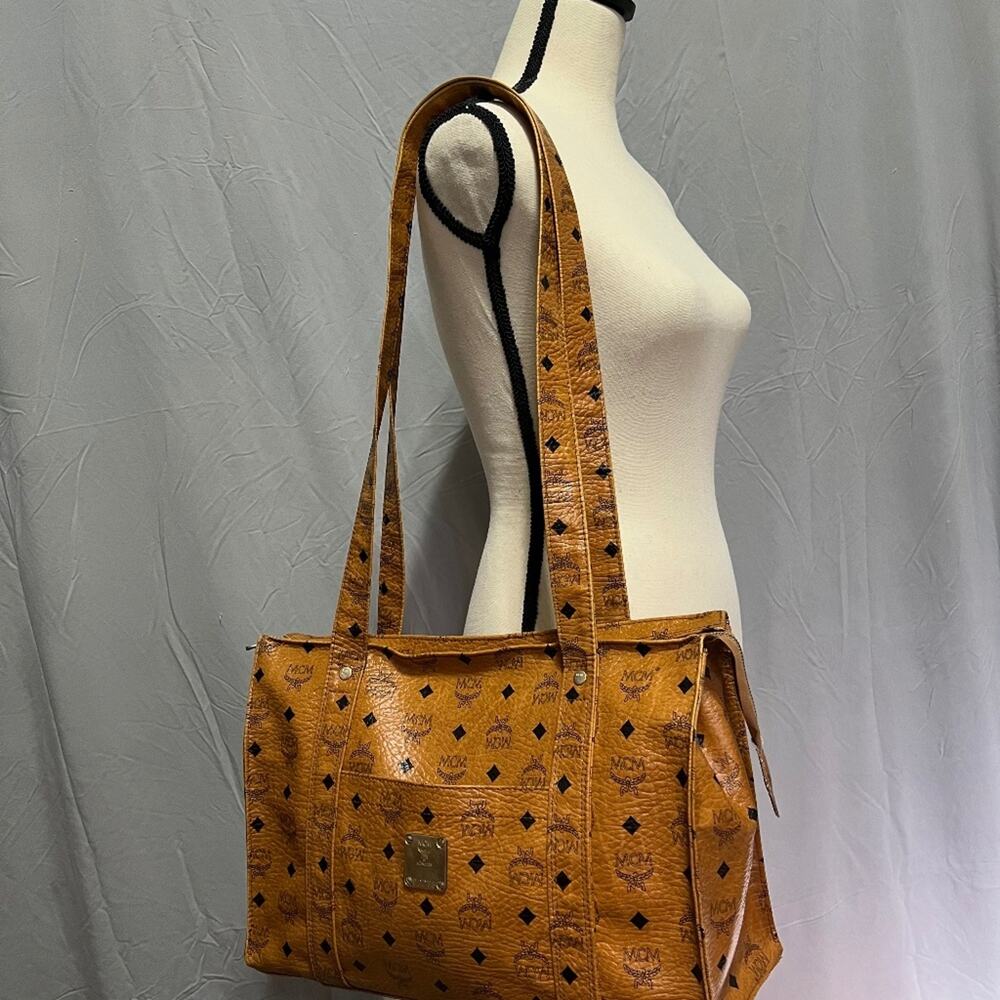MCM Visetos Heritage Tote - Cognac - Monogram - Made in Germany - Picture 2 of 13